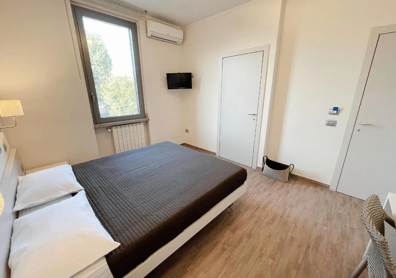 Affittacamere Hotel Belso Rosate